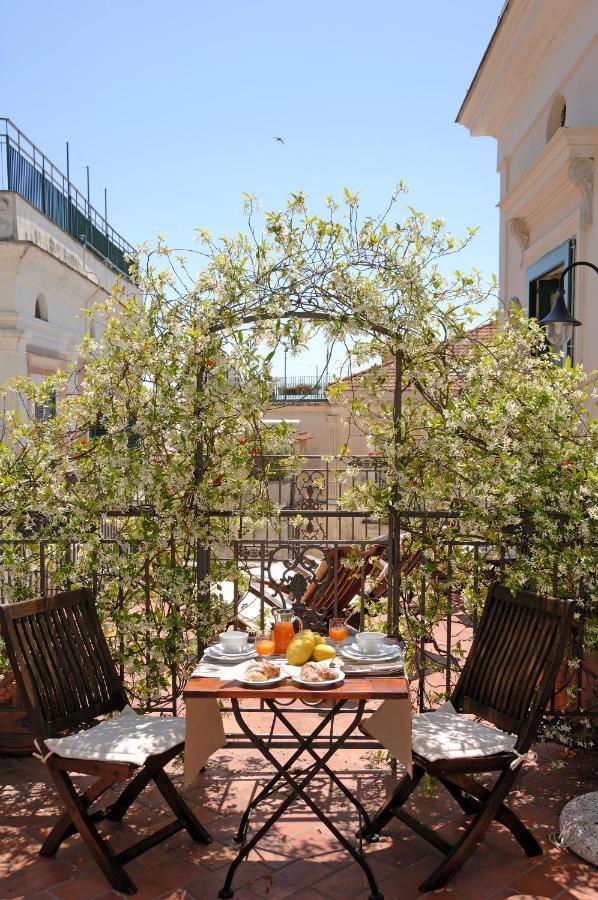 Amalfi Old Square Room & Apartments Dış mekan fotoğraf