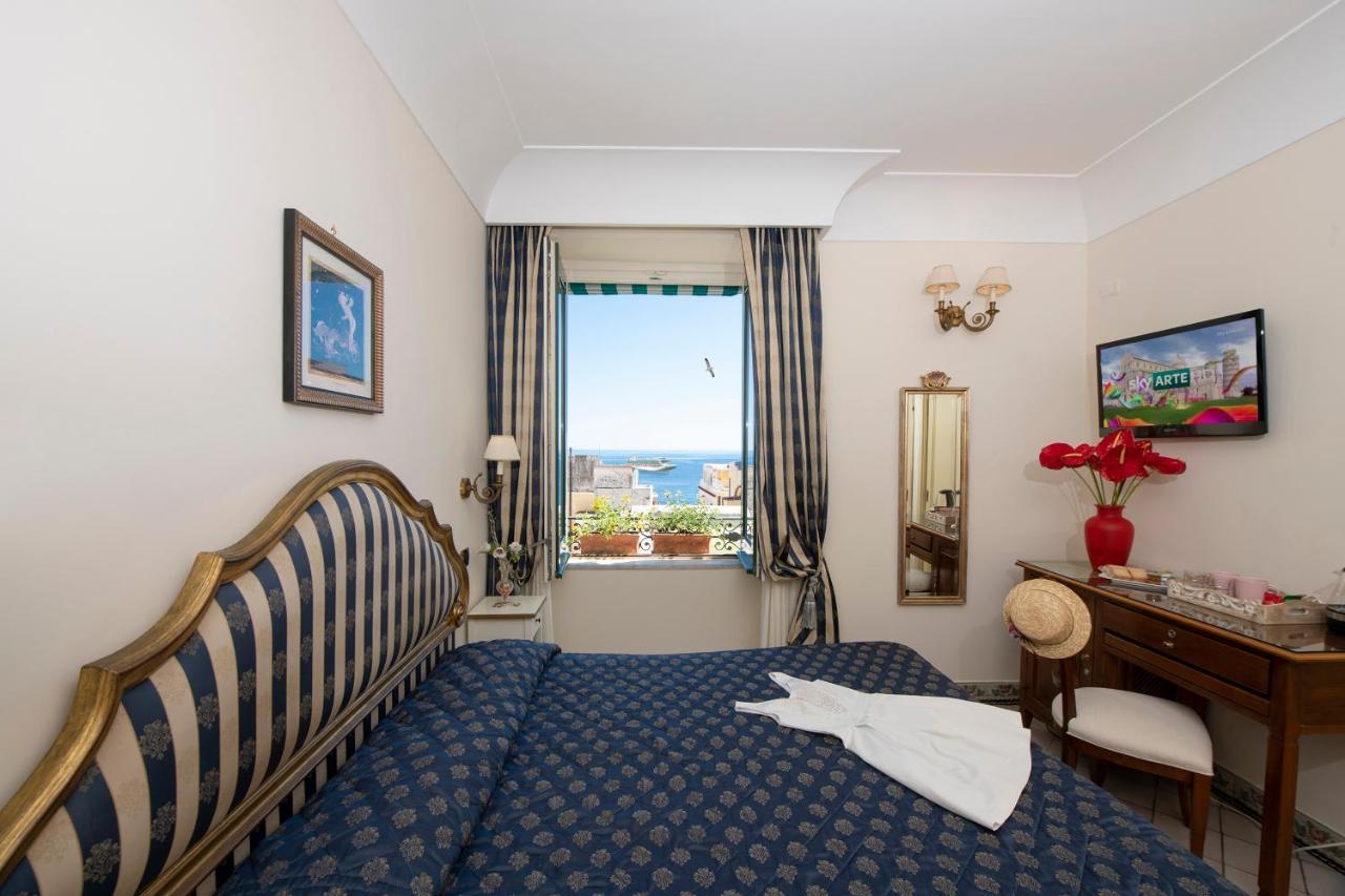 Amalfi Old Square Room & Apartments Dış mekan fotoğraf