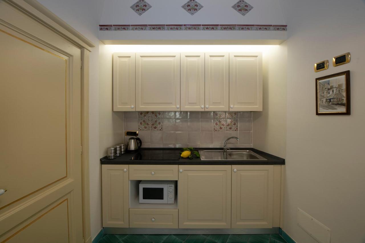 Amalfi Old Square Room & Apartments Dış mekan fotoğraf