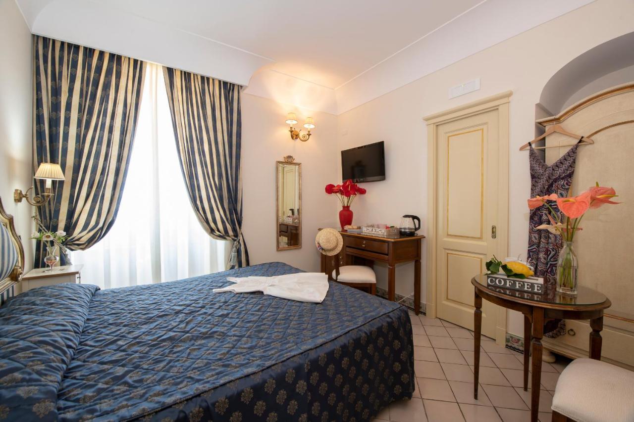 Amalfi Old Square Room & Apartments Dış mekan fotoğraf