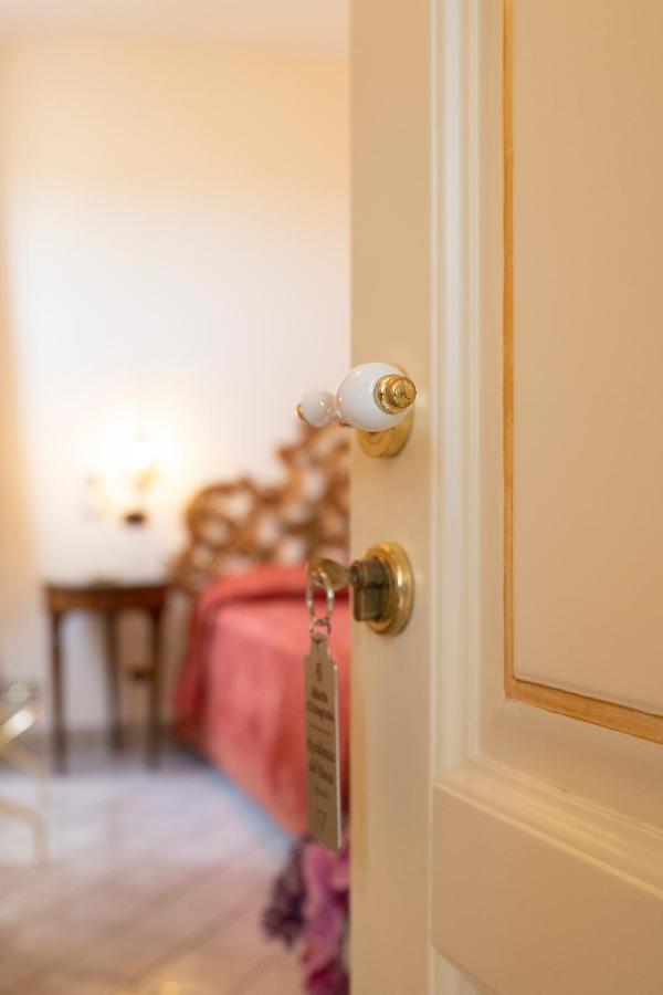 Amalfi Old Square Room & Apartments Dış mekan fotoğraf