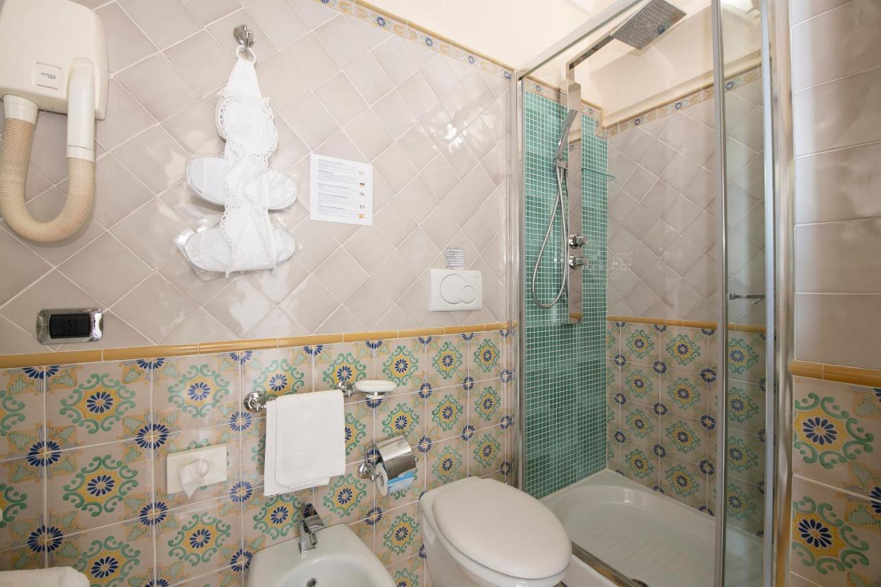 Amalfi Old Square Room & Apartments Dış mekan fotoğraf