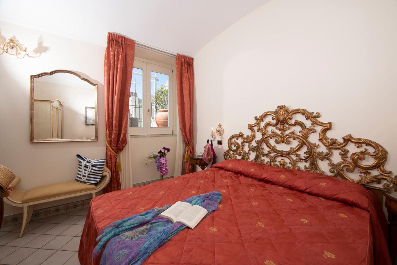 Amalfi Old Square Room & Apartments Dış mekan fotoğraf