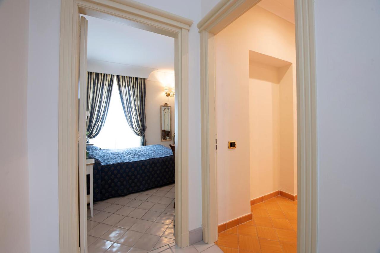 Amalfi Old Square Room & Apartments Dış mekan fotoğraf